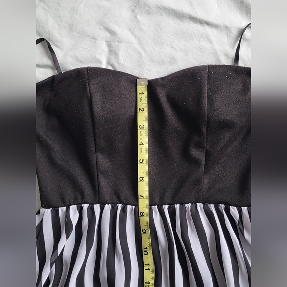 High-Low Dress - Picture 6 of 7